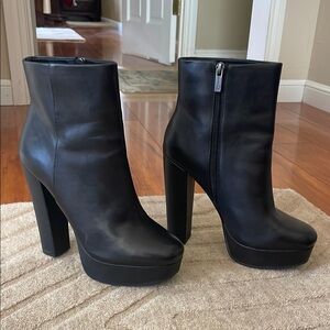 Jessica Simpson Black Leather Ankle Boots